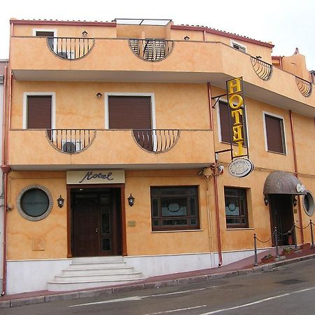 米斯特拉尔酒店 斯库索港 外观 照片