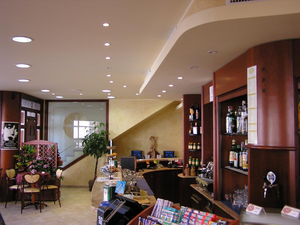 米斯特拉尔酒店 斯库索港 外观 照片