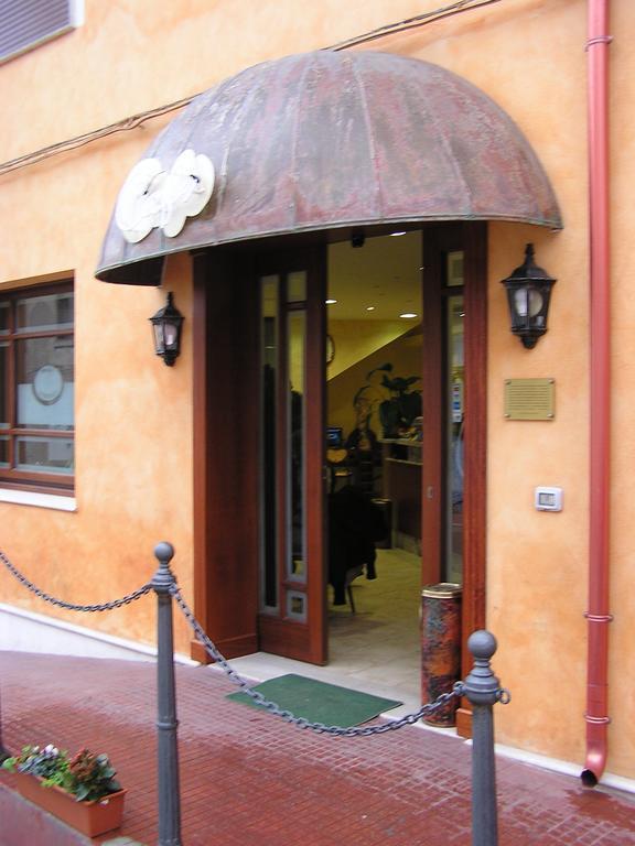 米斯特拉尔酒店 斯库索港 外观 照片